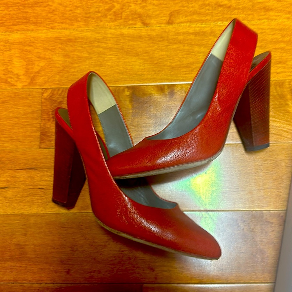 D&G by Dolce & Gabbana red slingbacks size 40/10